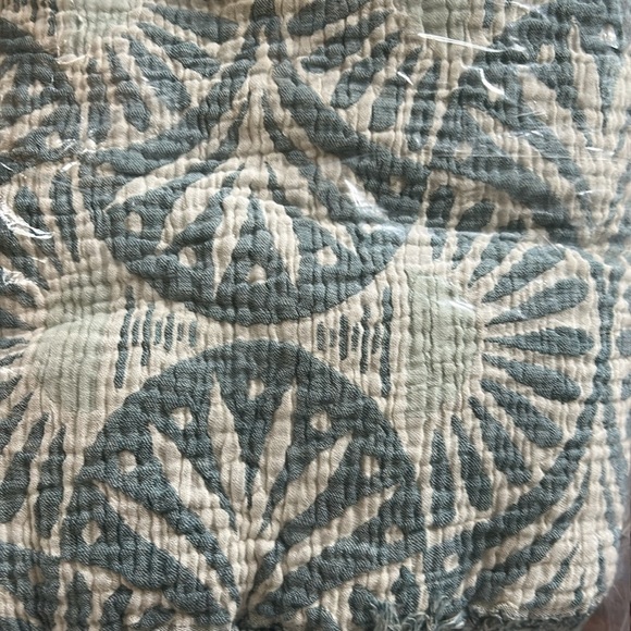 Ginkgo Deco Leaf Quilt 2 Side FLiPSiDE Green + Cream Patterned Quilt KING NEW - Picture 14 of 15